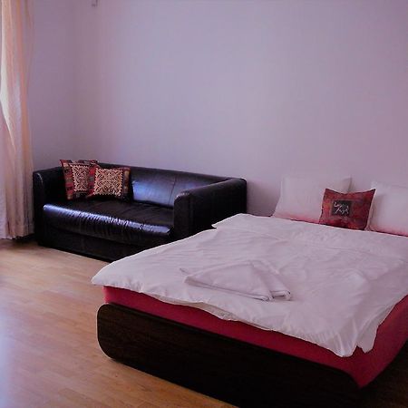 Lion Apartments Medena, Big Size, High Ceilings Bratislava Exterior foto