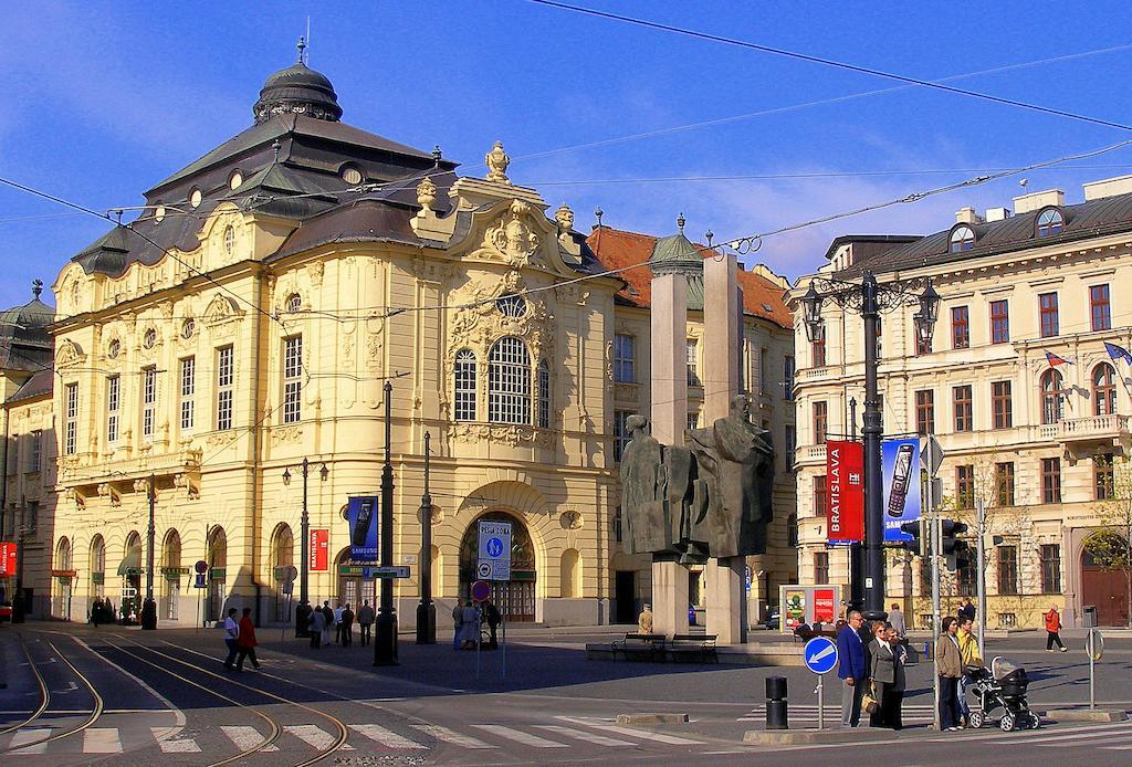 Lion Apartments Medena, Big Size, High Ceilings Bratislava Exterior foto