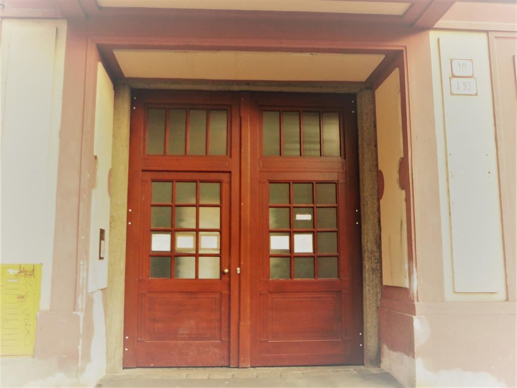 Lion Apartments Medena, Big Size, High Ceilings Bratislava Exterior foto