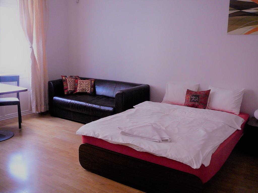 Lion Apartments Medena, Big Size, High Ceilings Bratislava Exterior foto